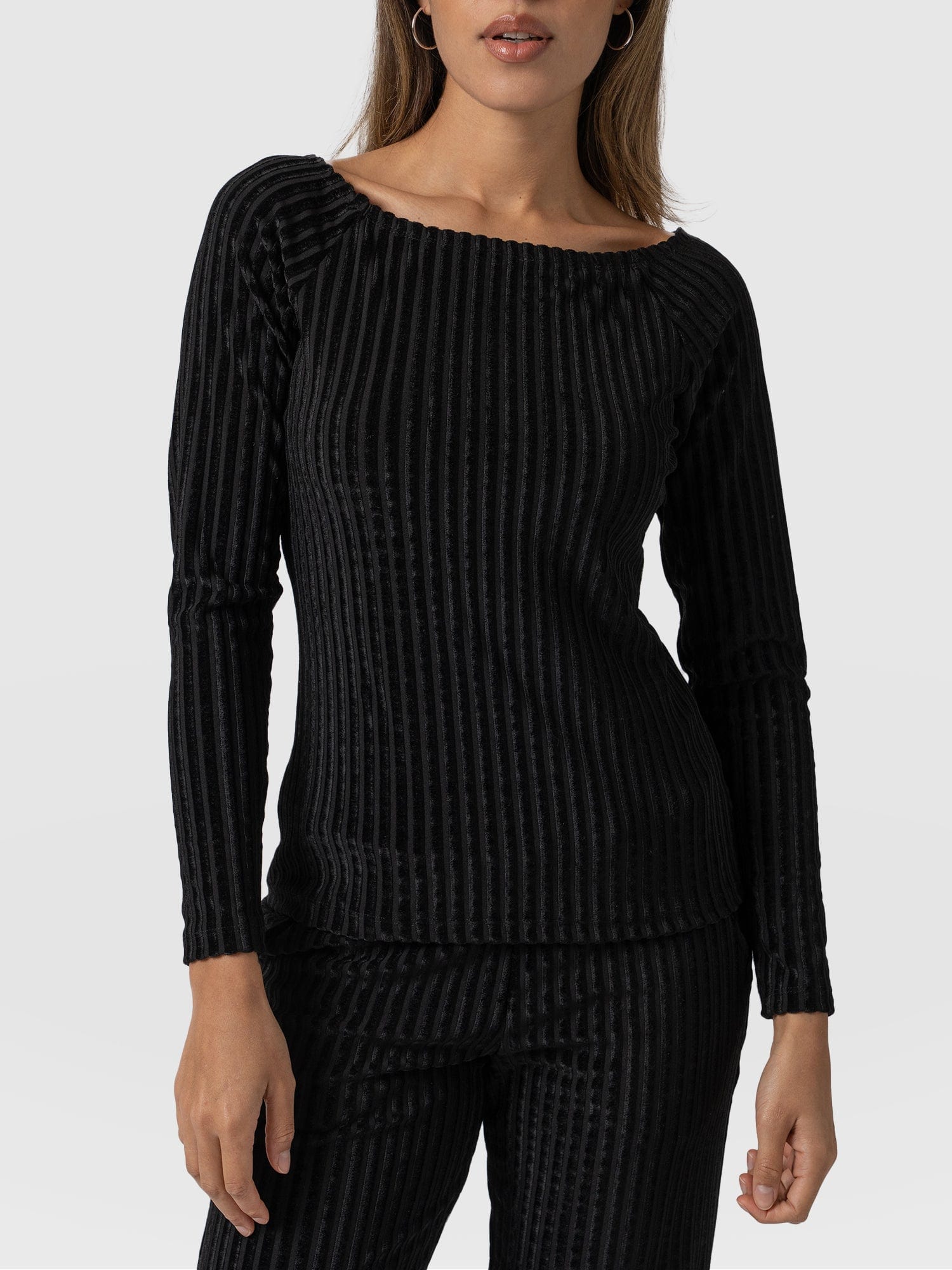 Riviera Tee Long Sleeve Black Stripe Velvet - Women's T-Shirts | Saint + Sofia® EU